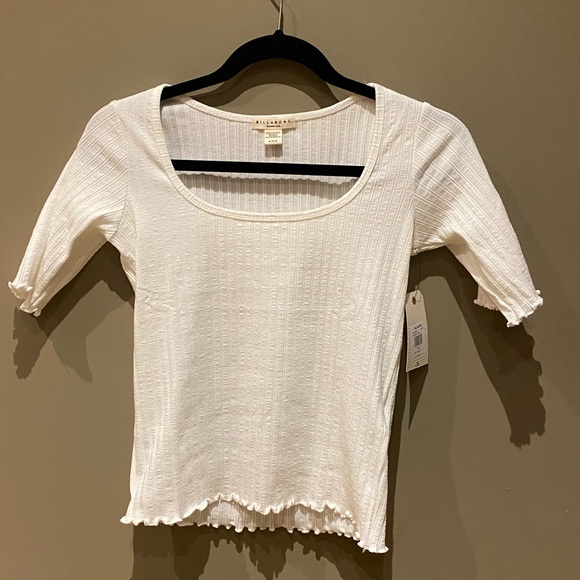 BNWT Billabong halfway there tee 🤍 - Picture 2 of 3